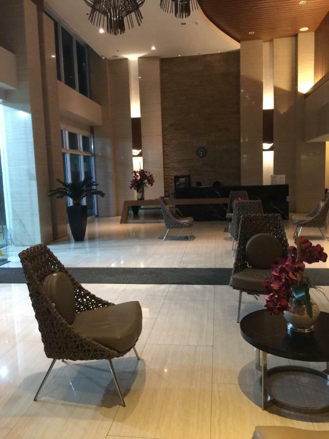 Wind Residences Tower 4 18Th Floor 大雅台 外观 照片